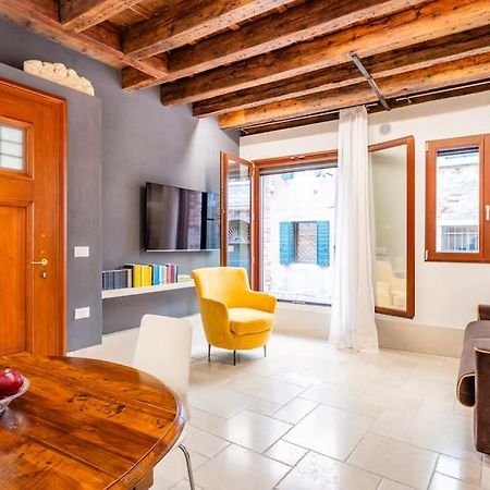 Dream'S Door With Canal View In Venice Exterior photo
