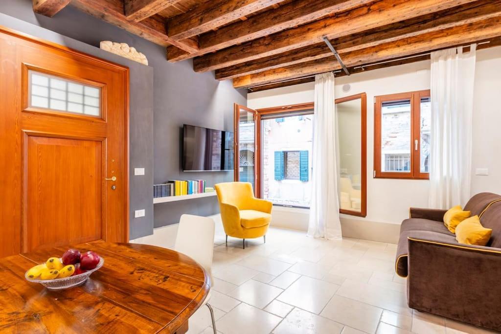 Dream'S Door With Canal View In Venice Exterior photo